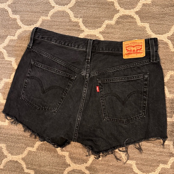 Levi's 501 High Rise Button Fly Black Jean Denim Cutoff Shorts Size 31 - Picture 5 of 6